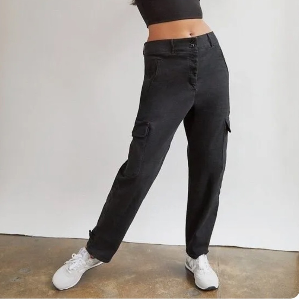 Aritzia / Wilfred Free black denim cargo pants